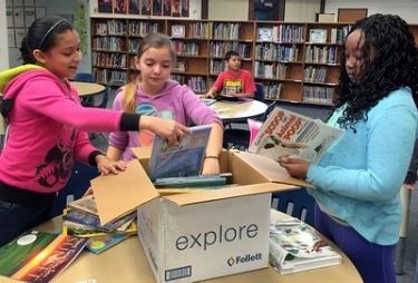 king-elementary-school-library Students at King Elementary School in Washington